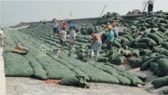 200克軌道土工布生產