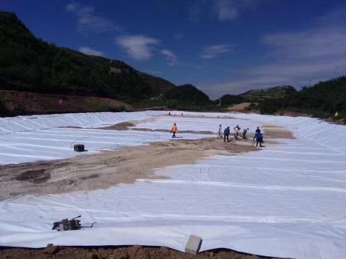 150g綠色土工布生產