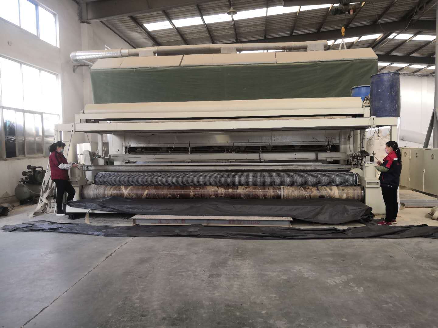 300g長絲土工布生產